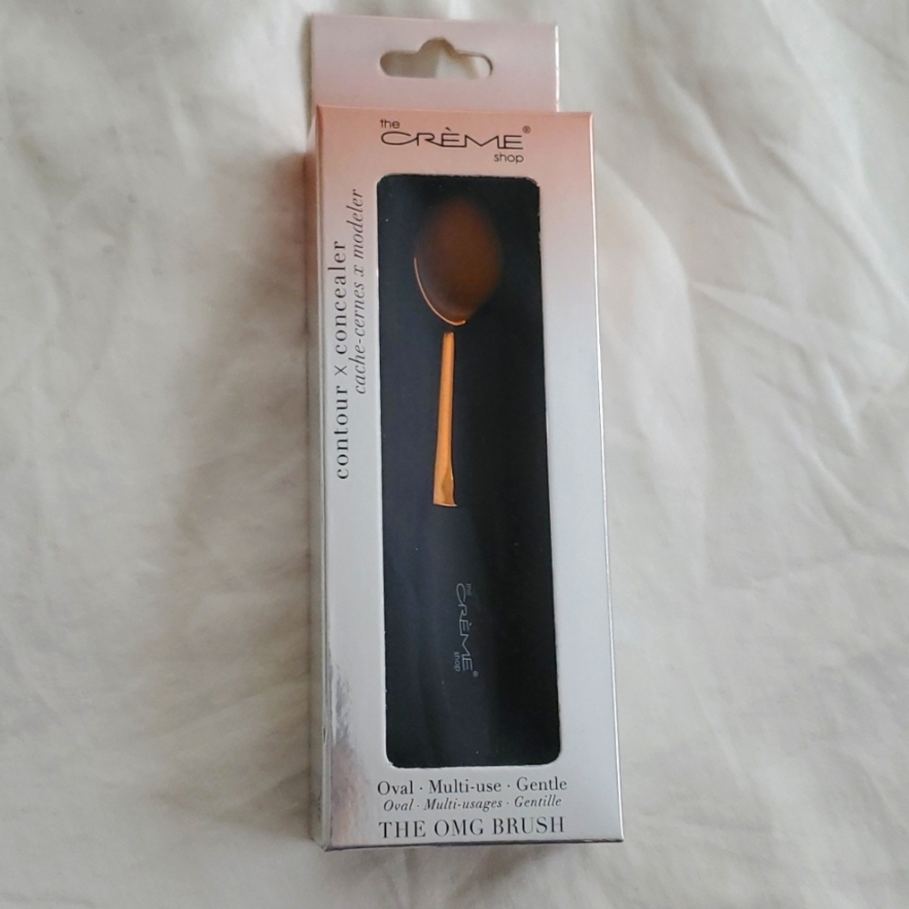 New The Creme Shop OMG makeup brush